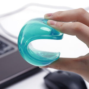 Silicone Heart-Shaped Ergonomic Gel Wrist Support